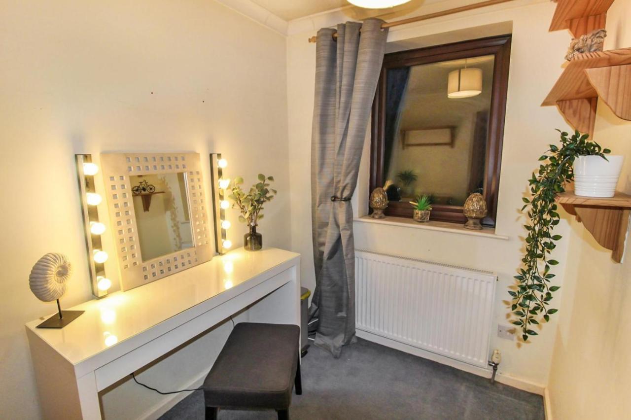 Comfortable 2 Bedroom House With Free Parking Ноттингем Экстерьер фото
