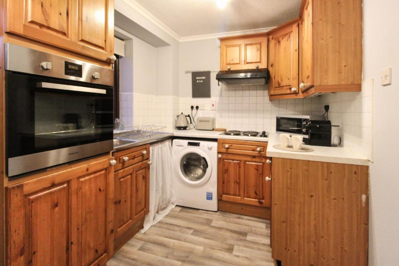 Comfortable 2 Bedroom House With Free Parking Ноттингем Экстерьер фото