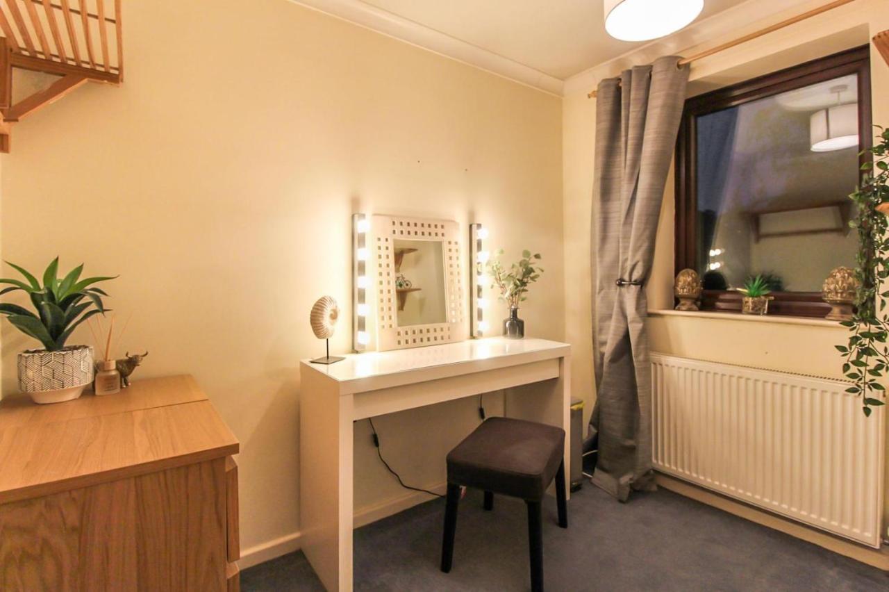 Comfortable 2 Bedroom House With Free Parking Ноттингем Экстерьер фото