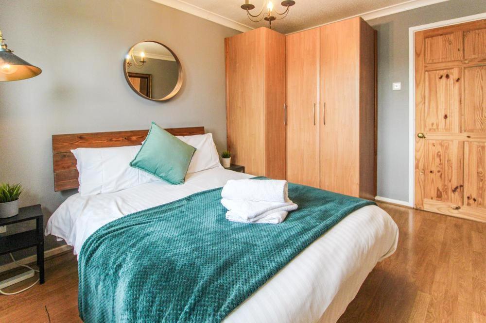 Comfortable 2 Bedroom House With Free Parking Ноттингем Экстерьер фото